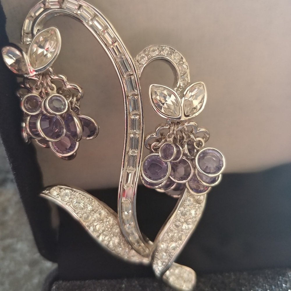 Tanzanite/CZ pin